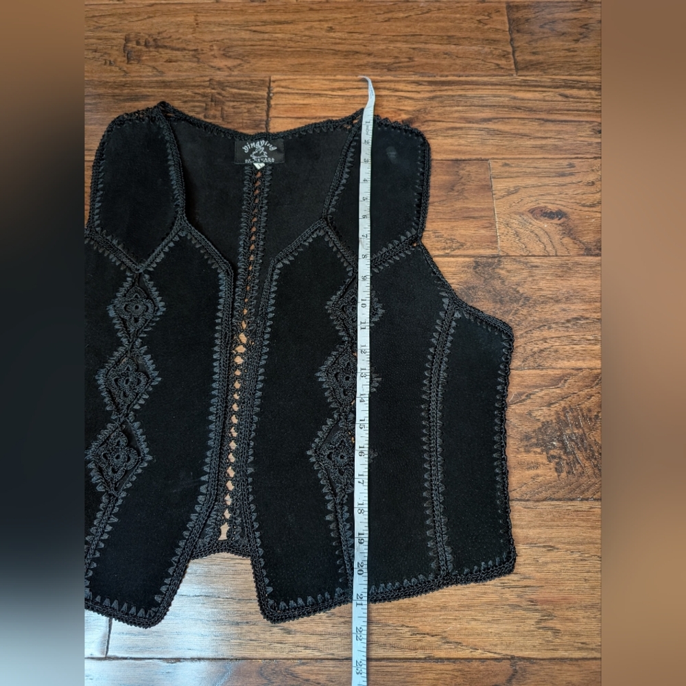 Ying Ying Of Nevada Black Leather Suede Crochet Whimsigoth Vest Size Large - Picture 8 of 10